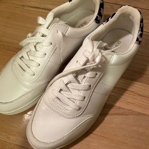 Old Navy Women's Casual Sneakers. White With Cheetah Print On Back. Size 9